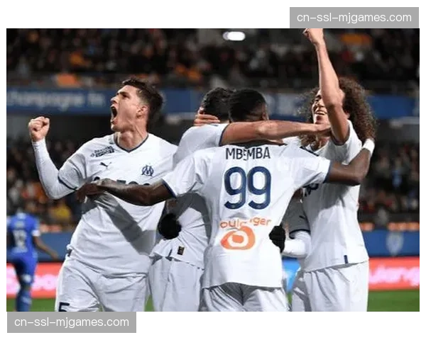 马赛3-1战胜特鲁瓦，全部进球均与定位球二次进攻有关