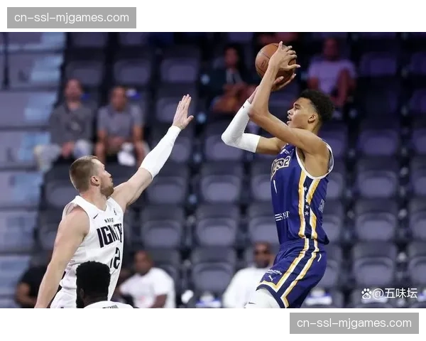 述评：尽管失利，但马刺队文班亚马本场跑动覆盖面积展现其防守影响力